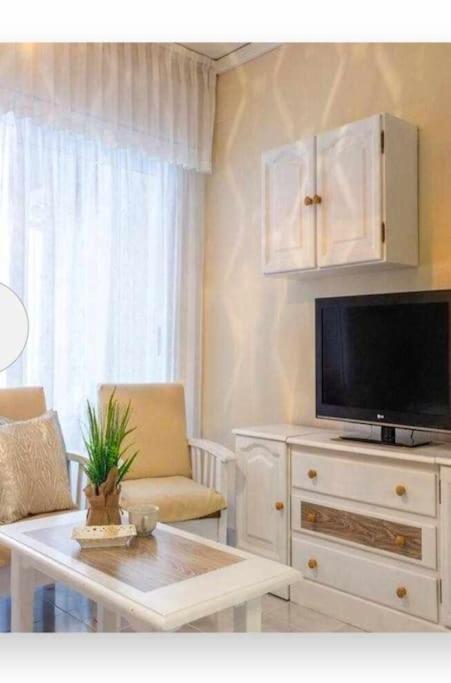 Pink Catia Coqueto Piso Playa Del Cura Apartment ตอร์เรเวียคา ภายนอก รูปภาพ